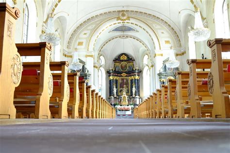 Gottesdienste, Römisch.